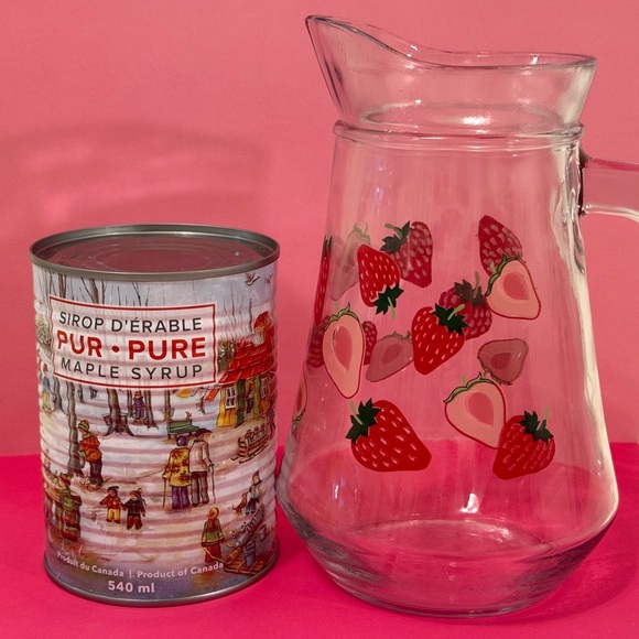 Vintage Strawberry Glass Pitcher – KIG Indonesia - Picture 3 of 4